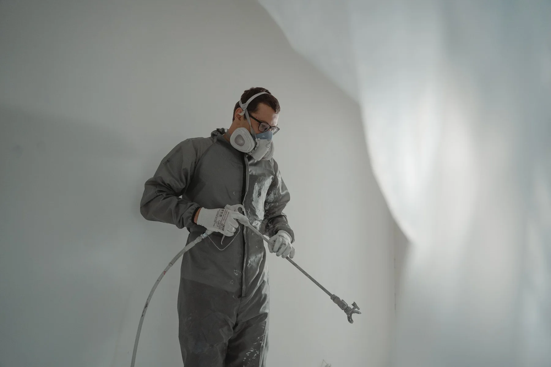 Spray painting application